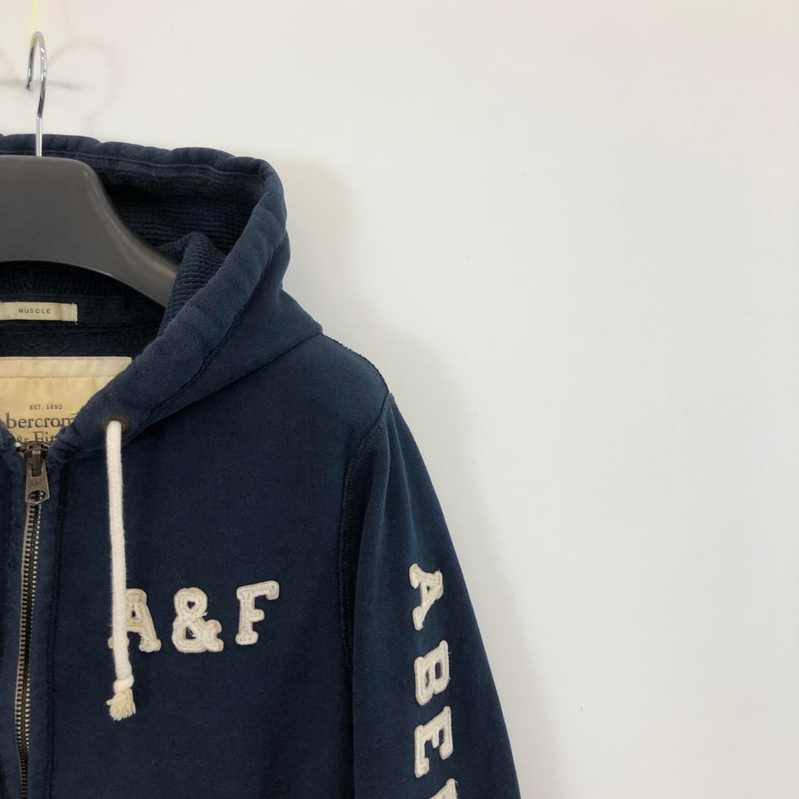 아베크롬비 Y2K 스펠아웃 후드집업 XL 상품이미지2