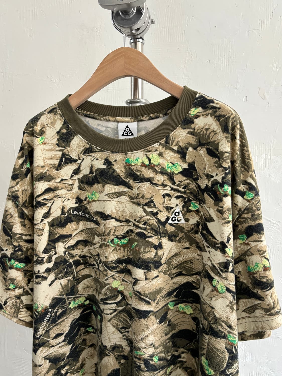 Nike 나이키 ACG 리프카터 올리브 카모 티셔츠 상품이미지1