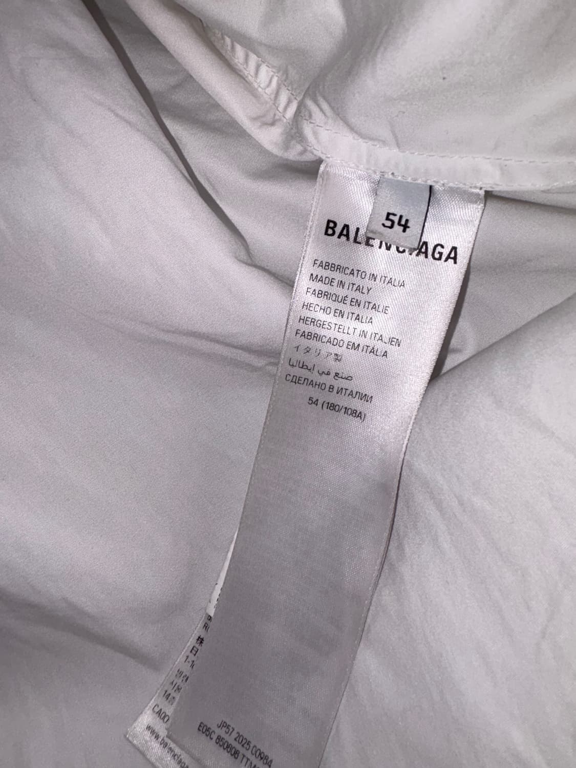 발렌시아가 남성 스탠다드 셔츠 베이비 블루 Winter 25 상품이미지3