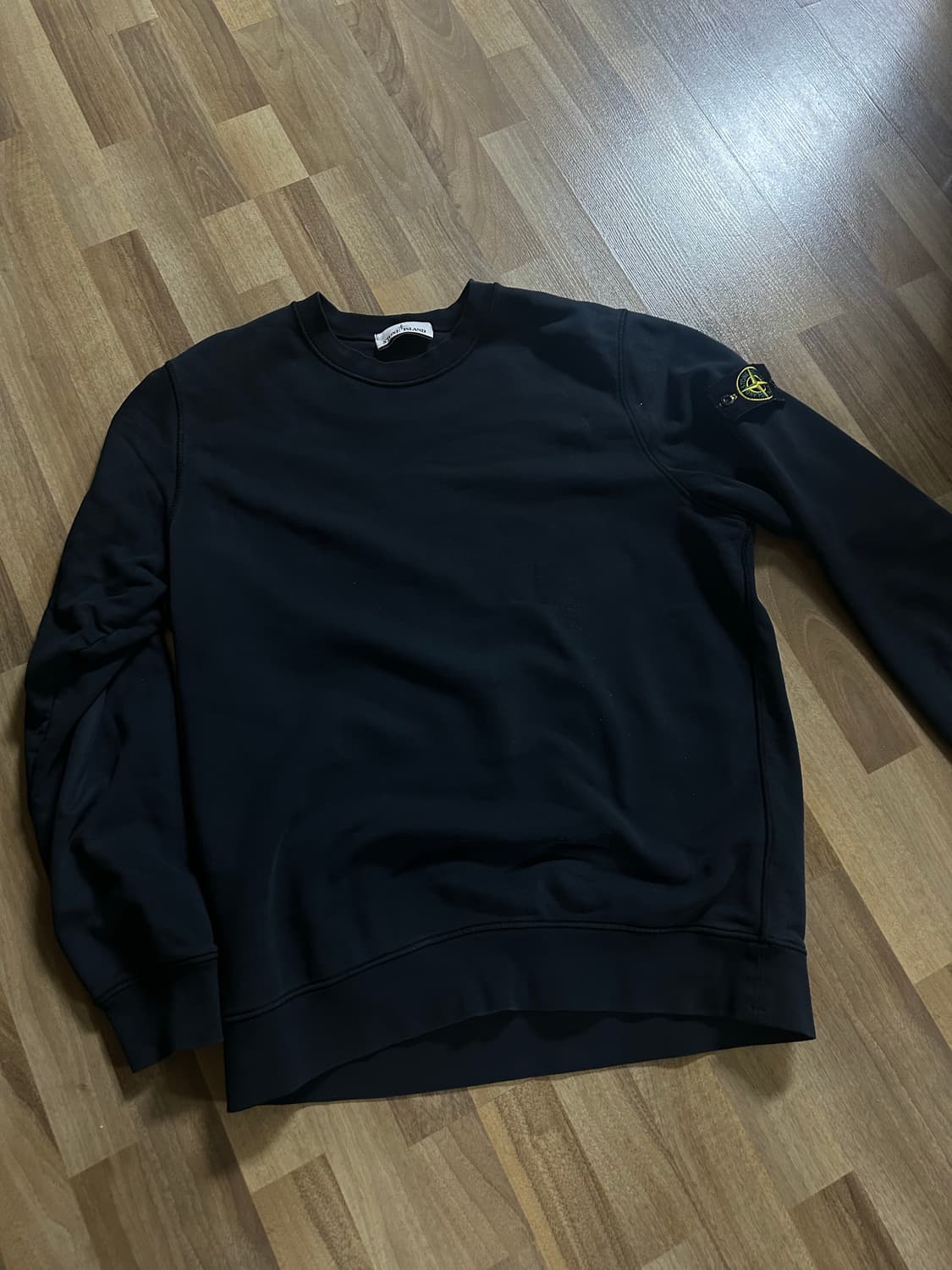 스톤아일랜드 맨투맨 상품이미지1