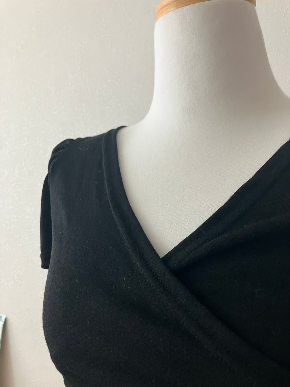 블랙 레이스 퍼프 반팔 티셔츠(뒷태반전🥵) 상품이미지2