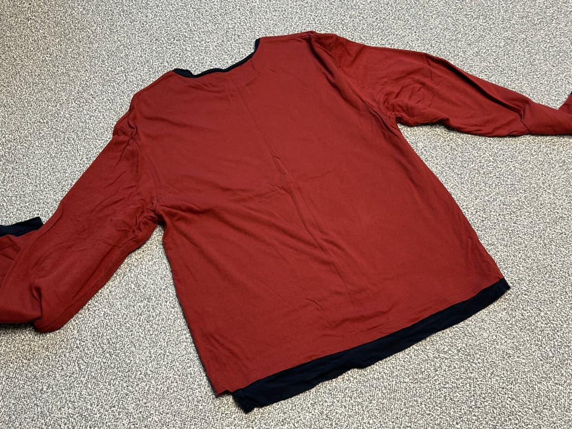 해칭룸 Two Face Linger Tee Red/Navy 상품이미지4