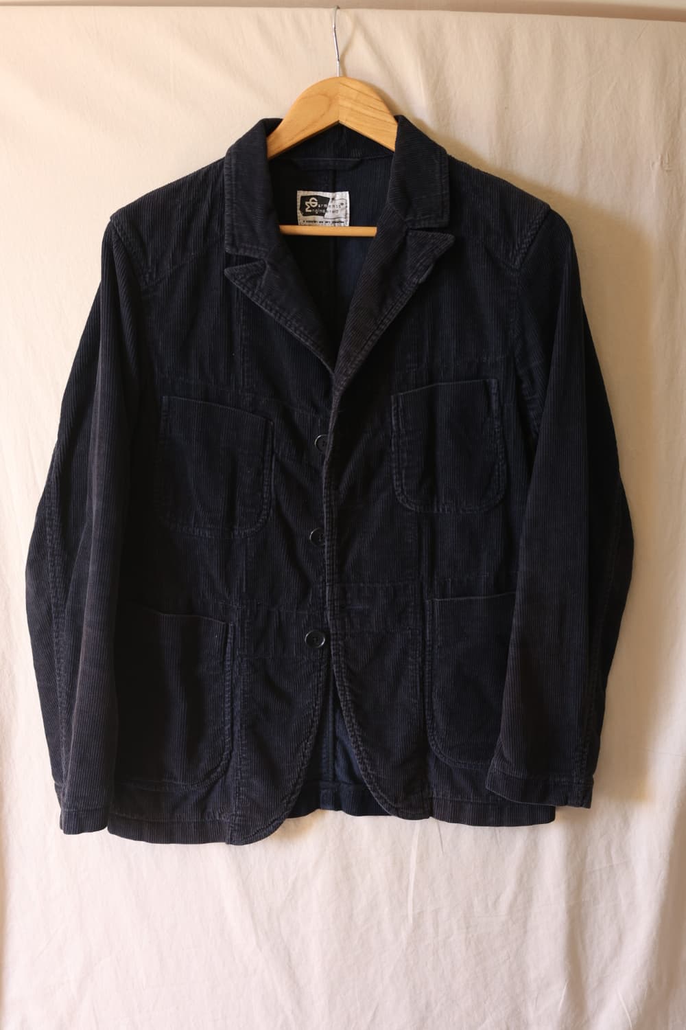 엔지니어드가먼츠 코듀로이 배드포드 자켓s

 상품이미지1