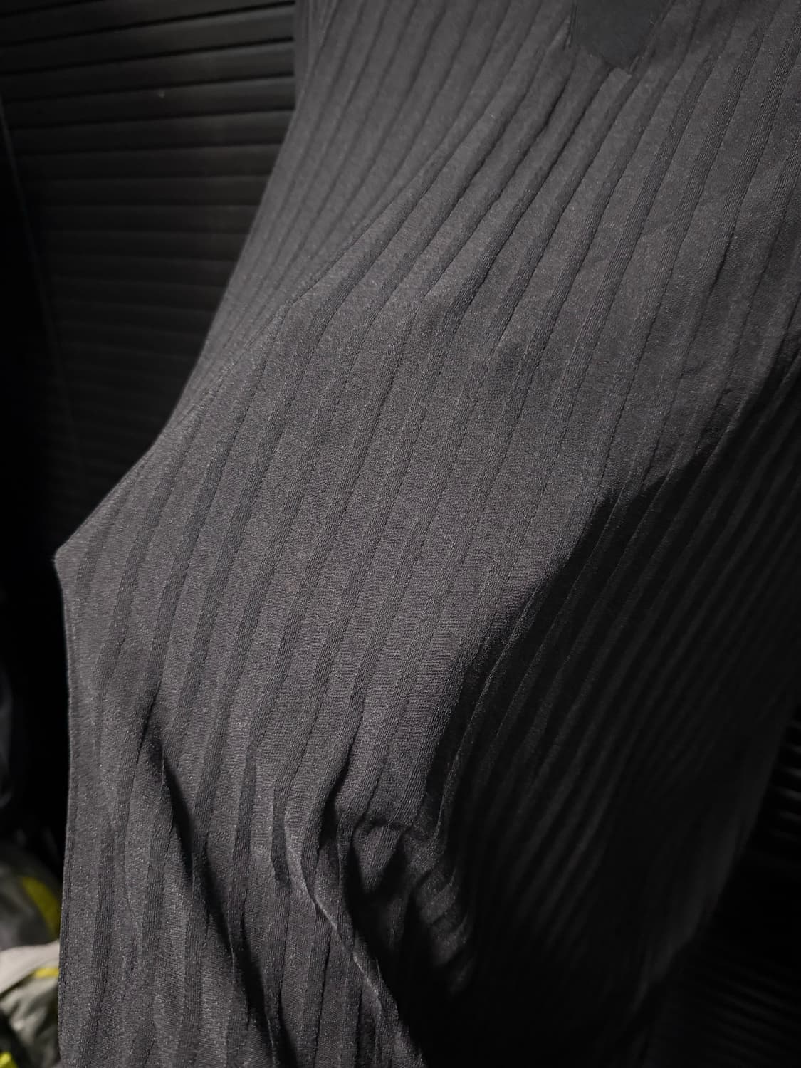 아르마니 익스체인지 스트라이프 니트 블랙 버클 롱슬리브리스 긴팔 헨리넥 상품이미지5