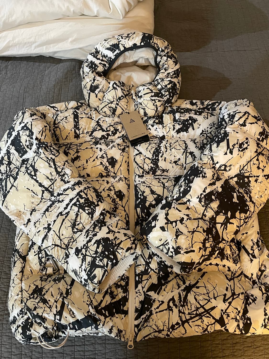 acg 루나레이크 패딩 L 상품이미지1