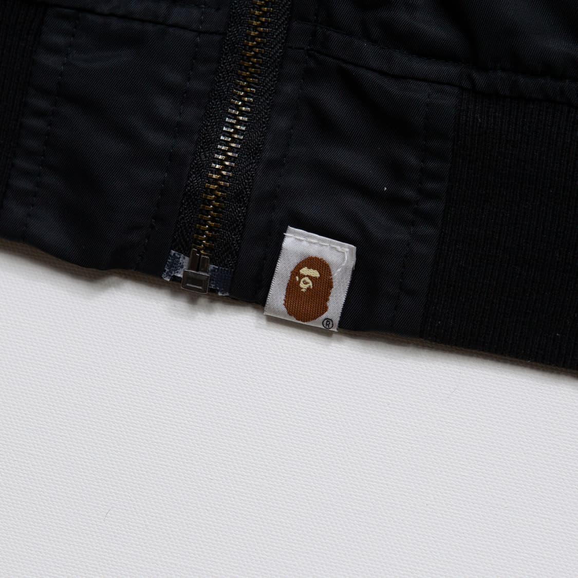 베이프 샤크 MA-1 봄버 자켓 상품이미지6