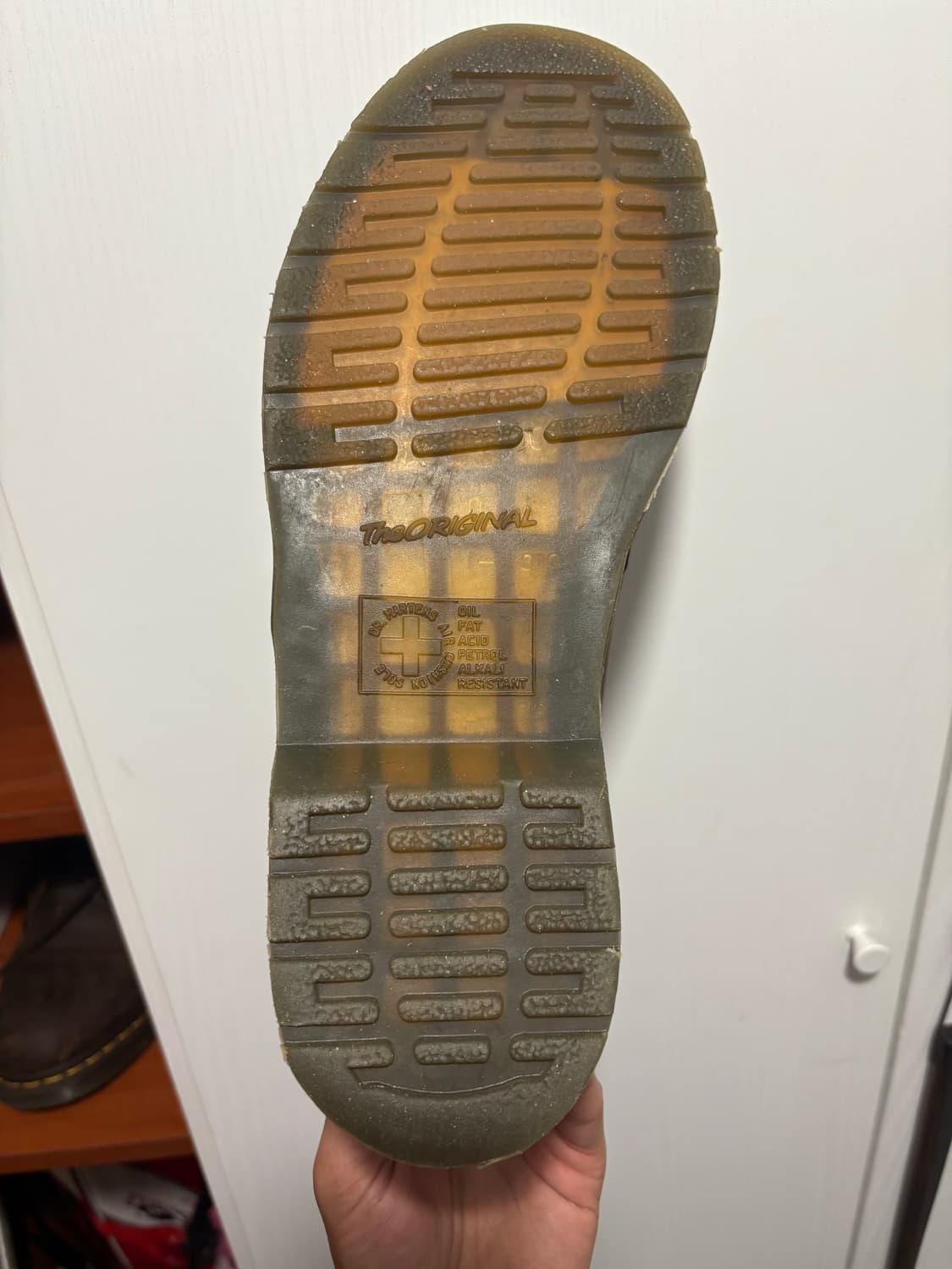 닥터마틴 1461 3홀 크레이지홀스 290 팝니다 상품이미지4