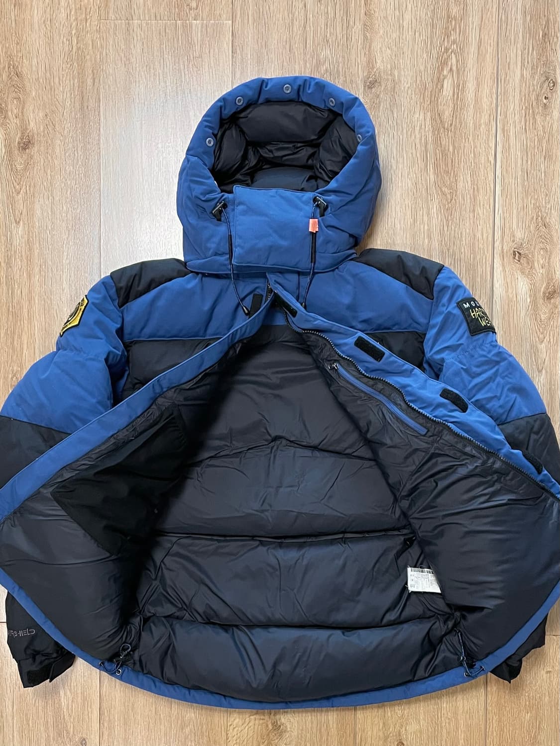 택포) 마운틴하드웨어 20주년 한정판 구스다운 패딩 상품이미지2