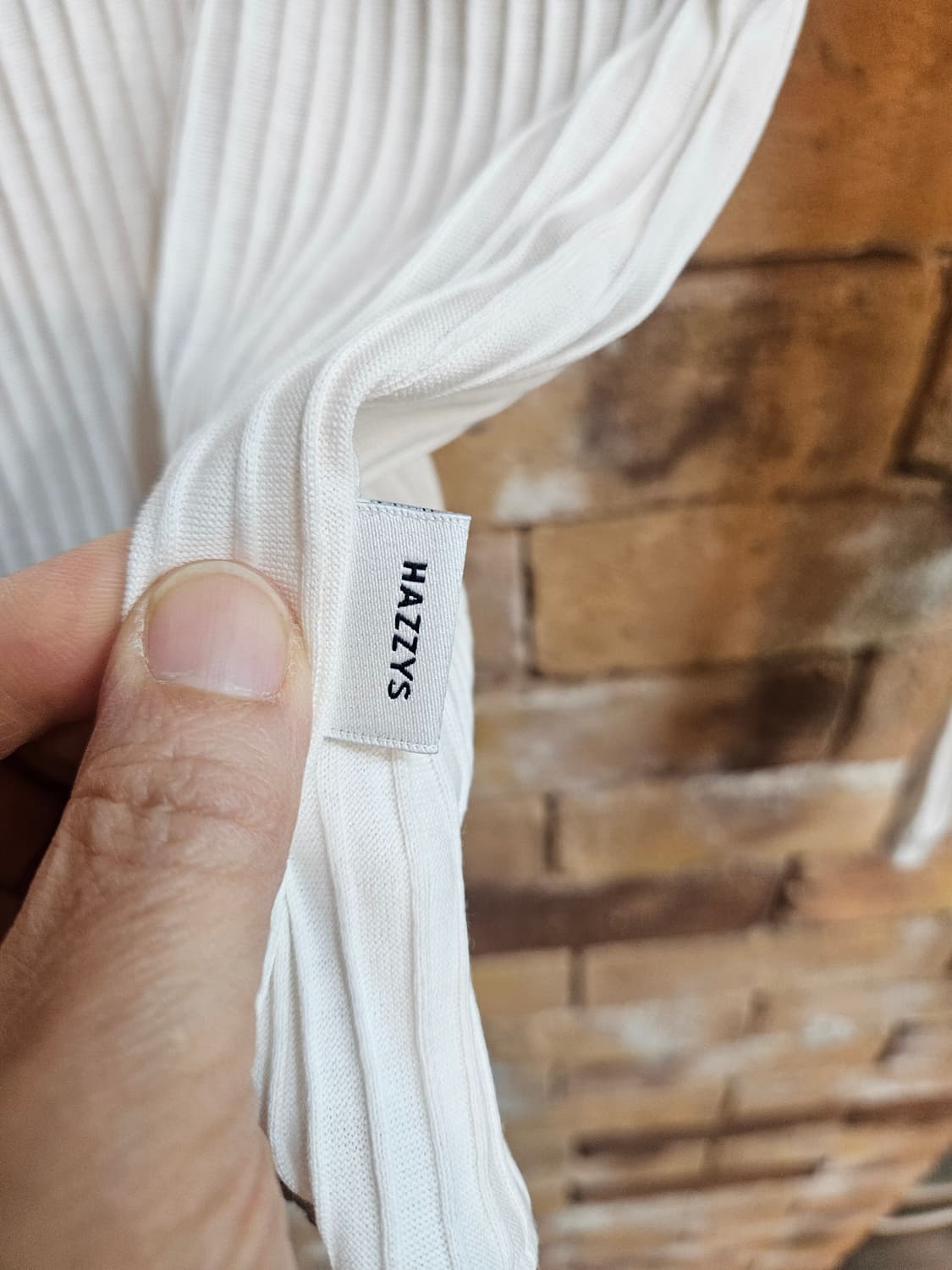 헤지스 아이보리 골지 긴팔티 상품이미지4