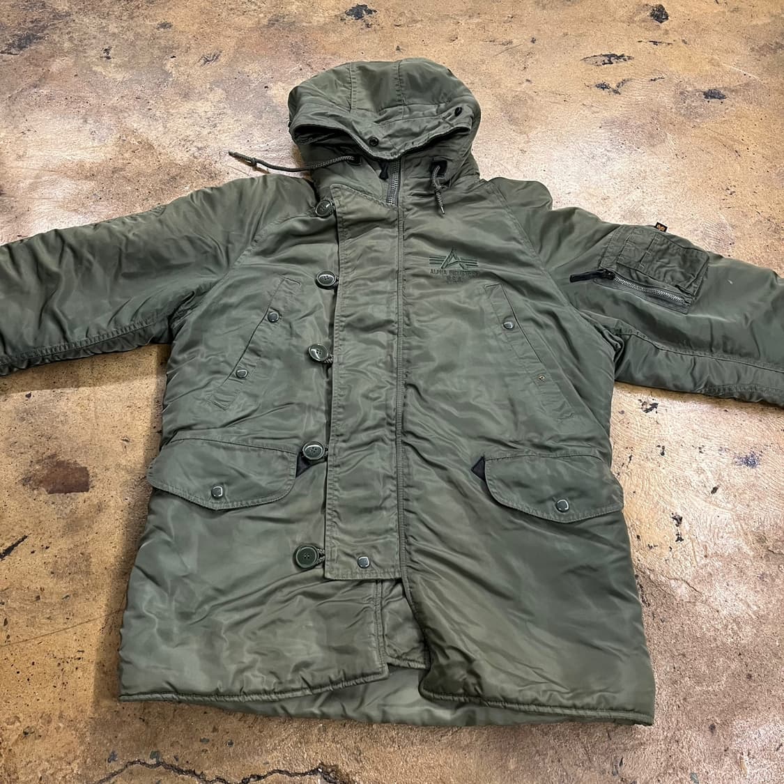 알파인더스트리 카키 패딩 상품이미지3