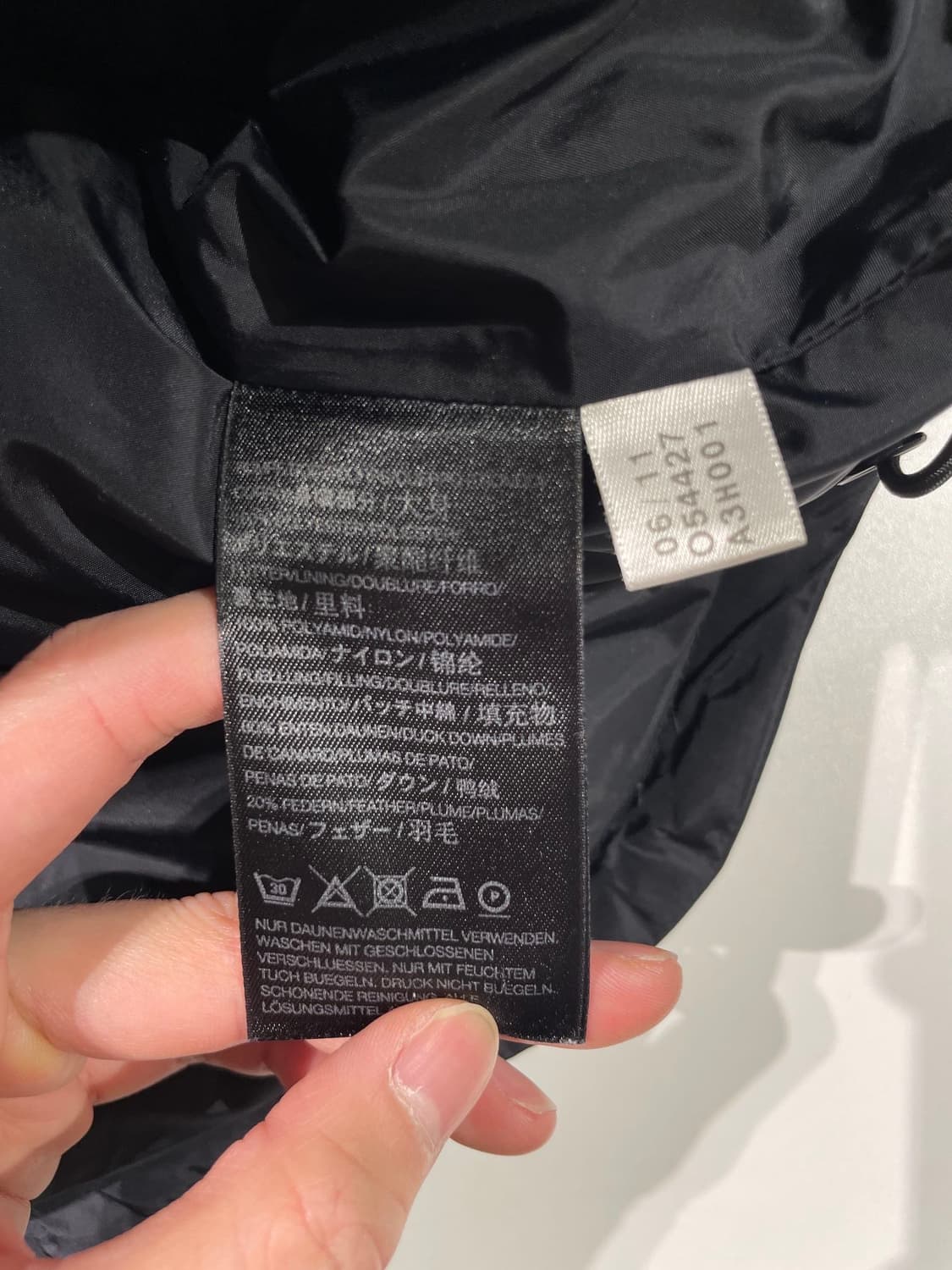 와이 쓰리 블랙 카고 포켓 덕 다운 푸퍼 베스트 상품이미지8