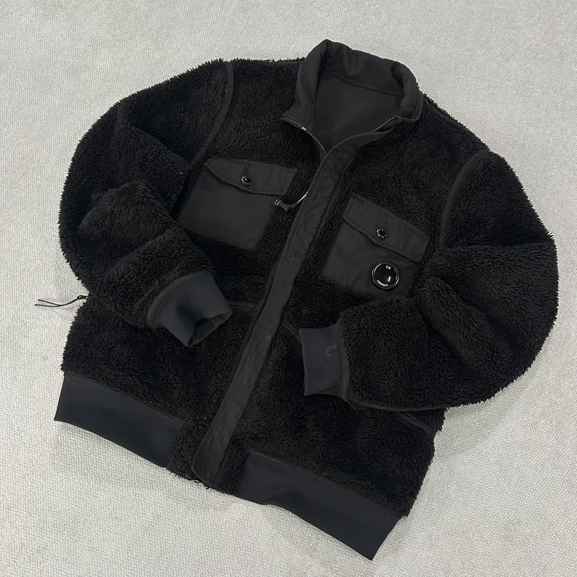 C.P.컴퍼니 블랙 플리스 자켓 L 상품이미지1