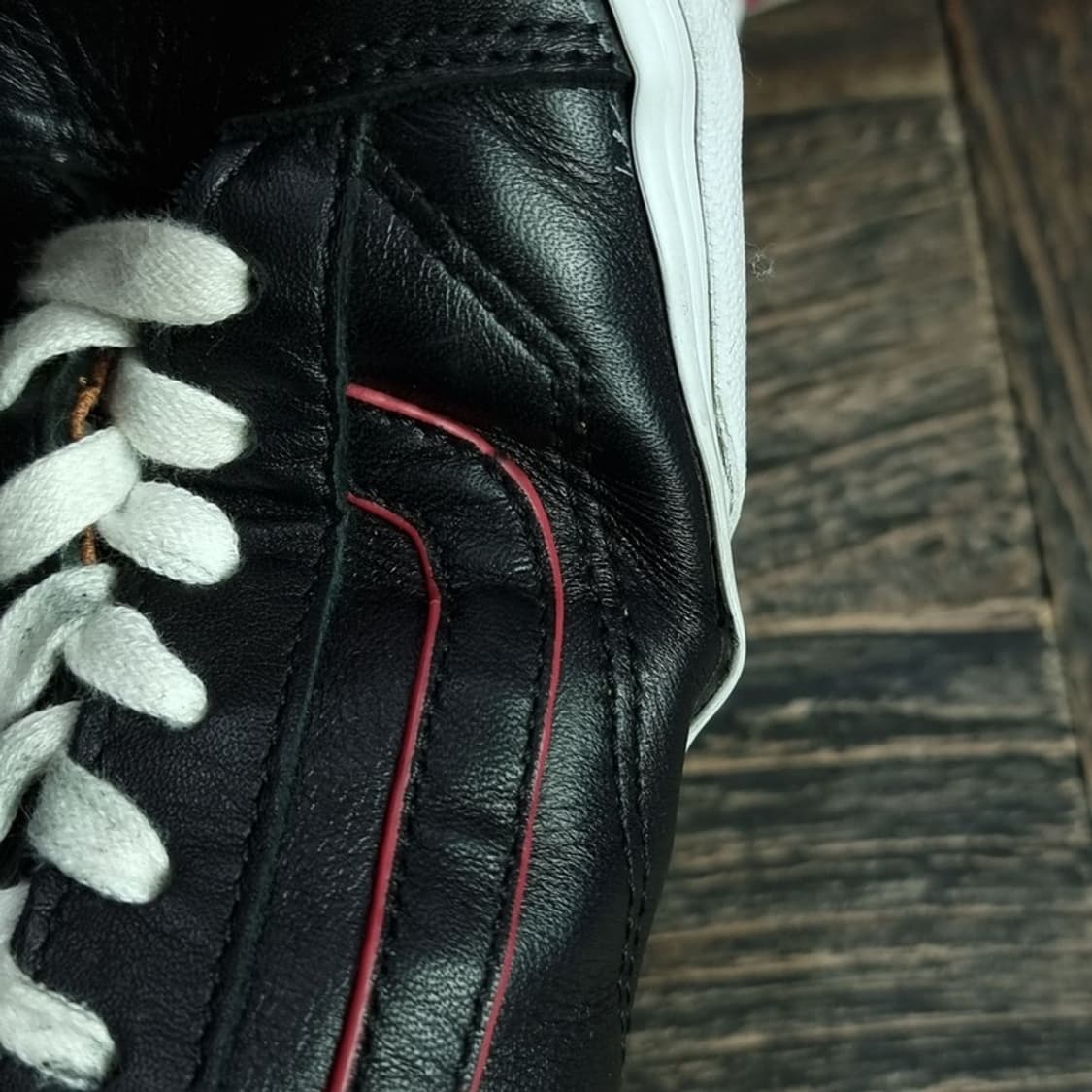 [반스] 볼트 울트라 쿠시 레더 올드스쿨 스니커즈 M20091 상품이미지10