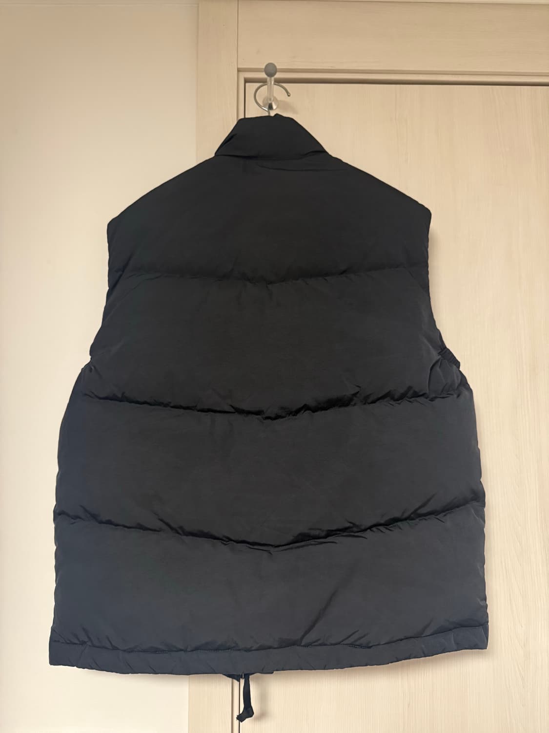 이스트로그 X 시리즈 콜라보 구스다운 패딩 조끼 상품이미지4