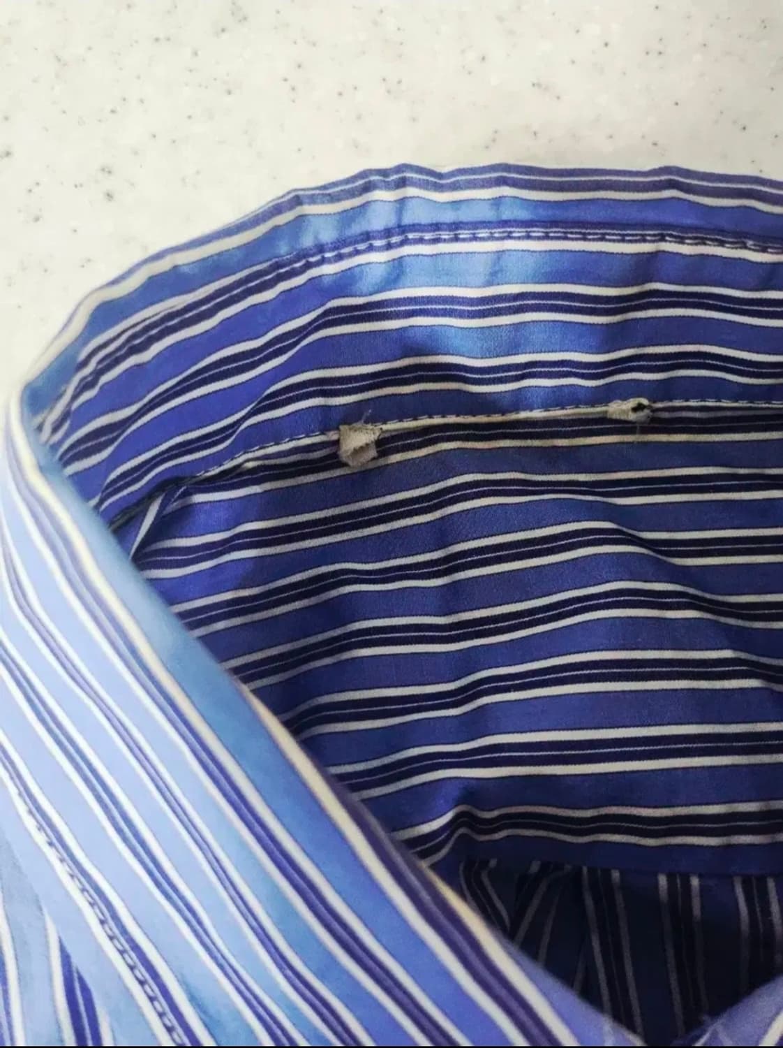 미우미우 스트라이프 크롭 셔츠 상품이미지9