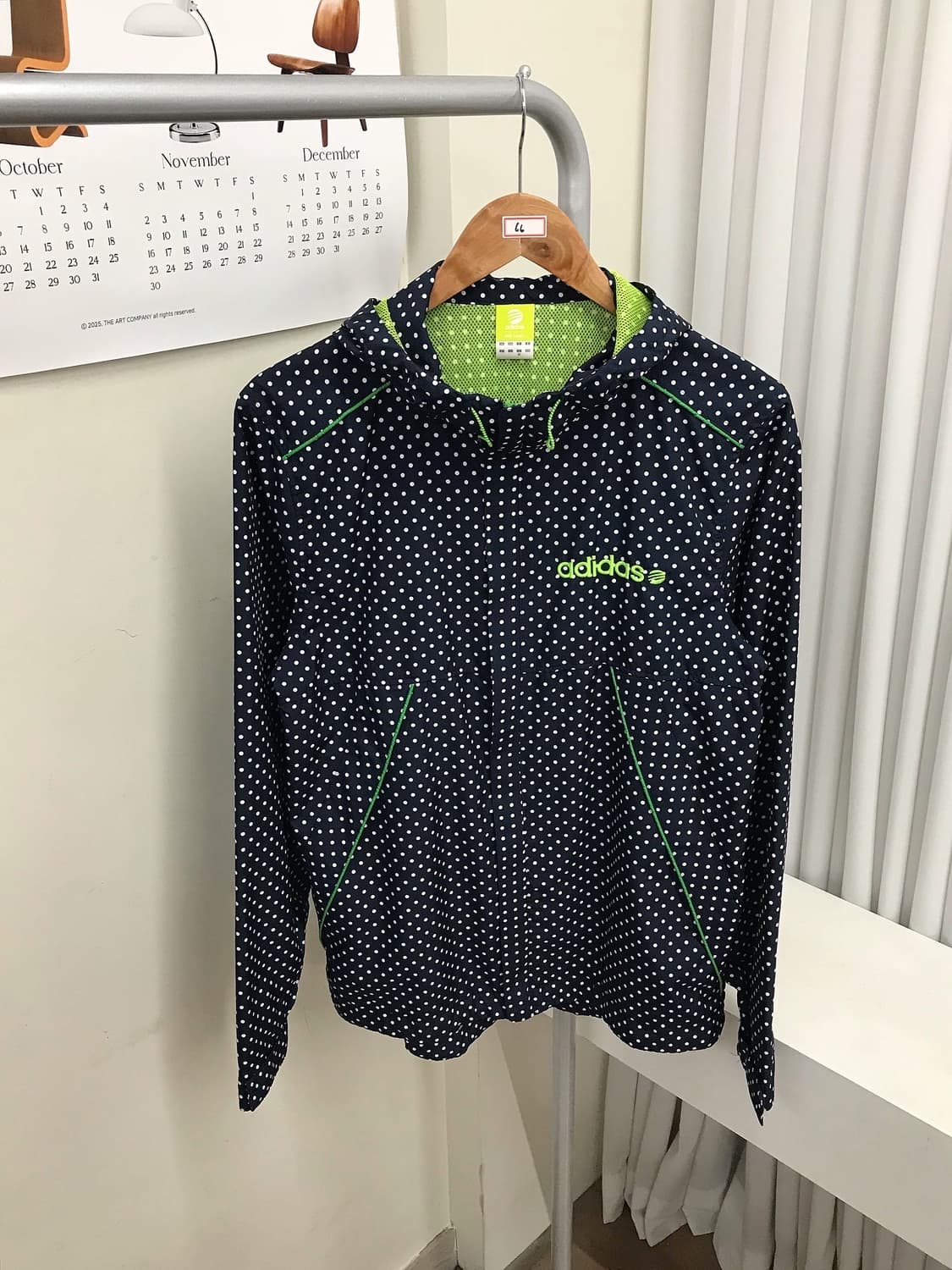 아디다스 도트 바람막이 자켓 상품이미지1