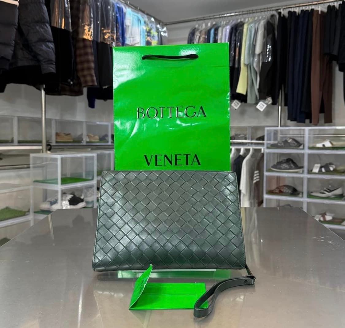 [리오브] 보테가베네타 인트레치아토 클러치 상품이미지1