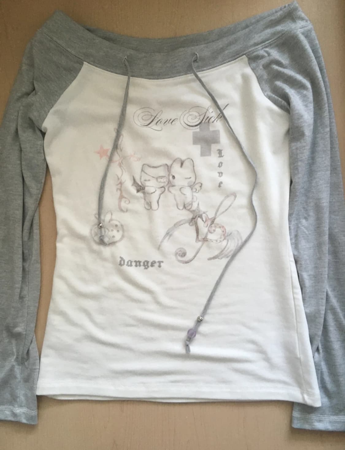 허그유어스킨 러브 시크 드로잉탑 상품이미지2