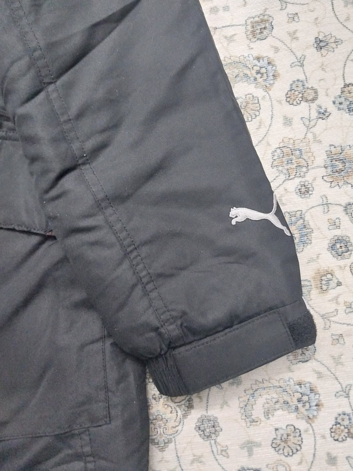 푸마 블랙 후드 패딩 M (후드분리됨) 상품이미지3