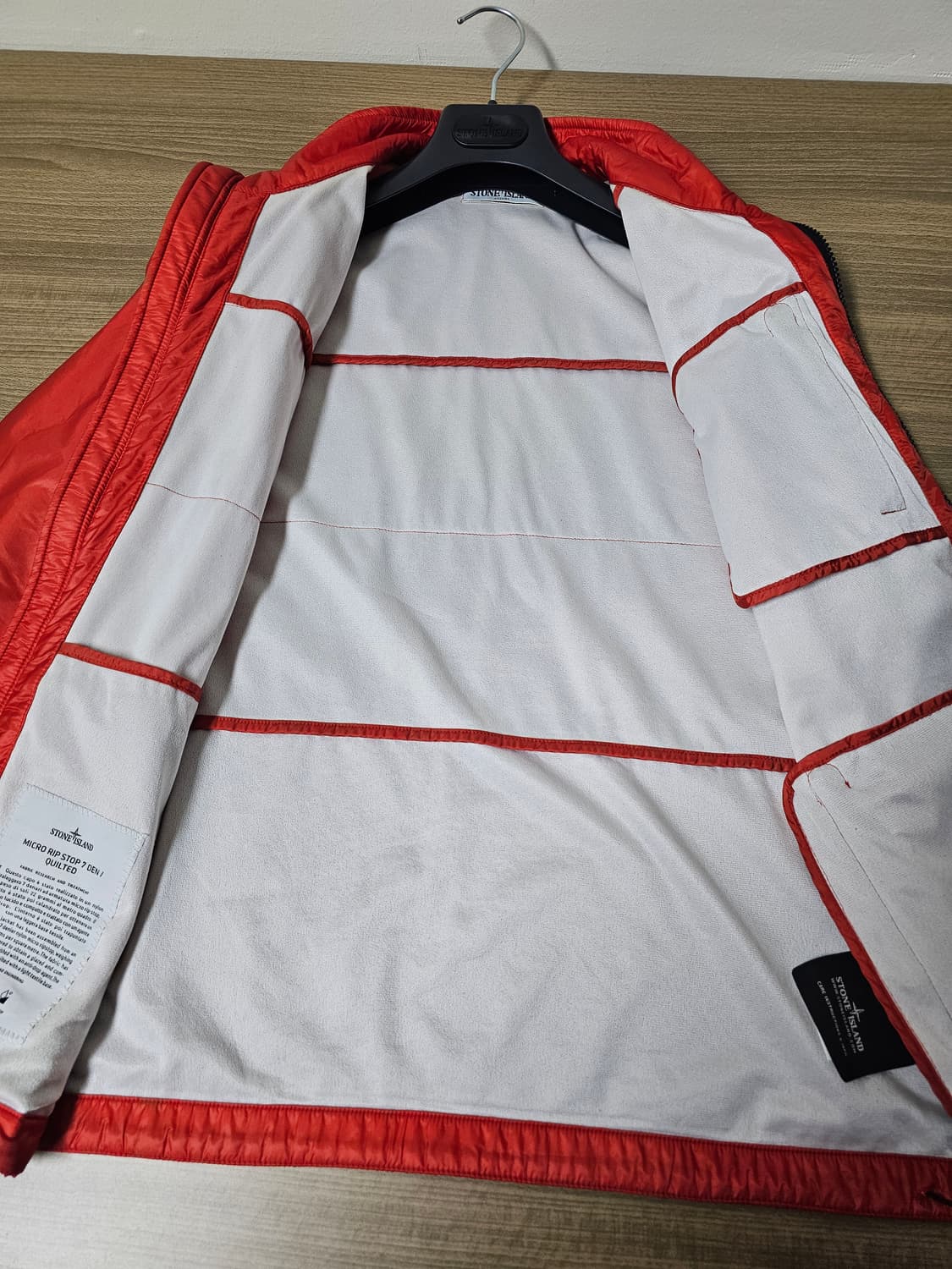 스톤아일랜드 MICRO RIP STOP 7 DEN / QUILTED 자켓 상품이미지5