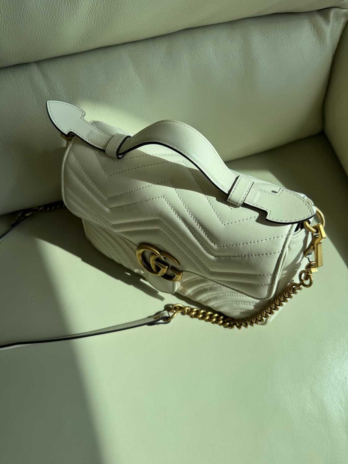 구찌 마몽 마틀라세 탑핸들백 아이보리 상품이미지5
