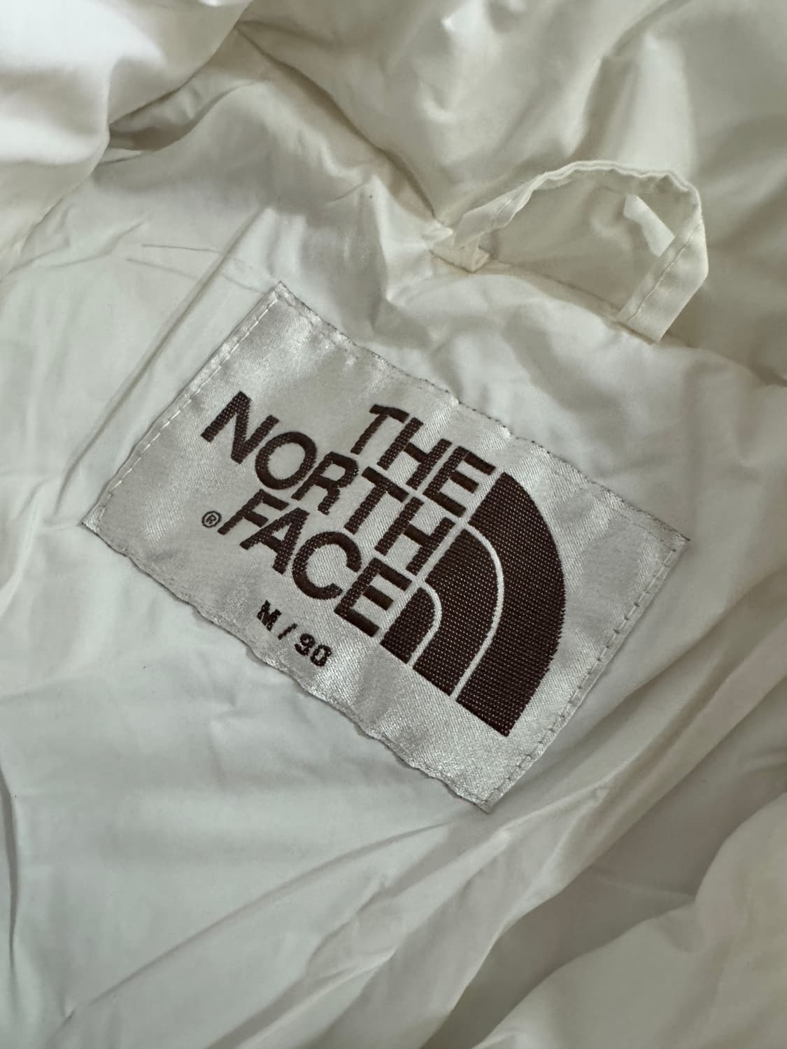 여성 노스페이스 V-motion 화이트라벨 기능성 경량 패딩 자켓 s 상품이미지3