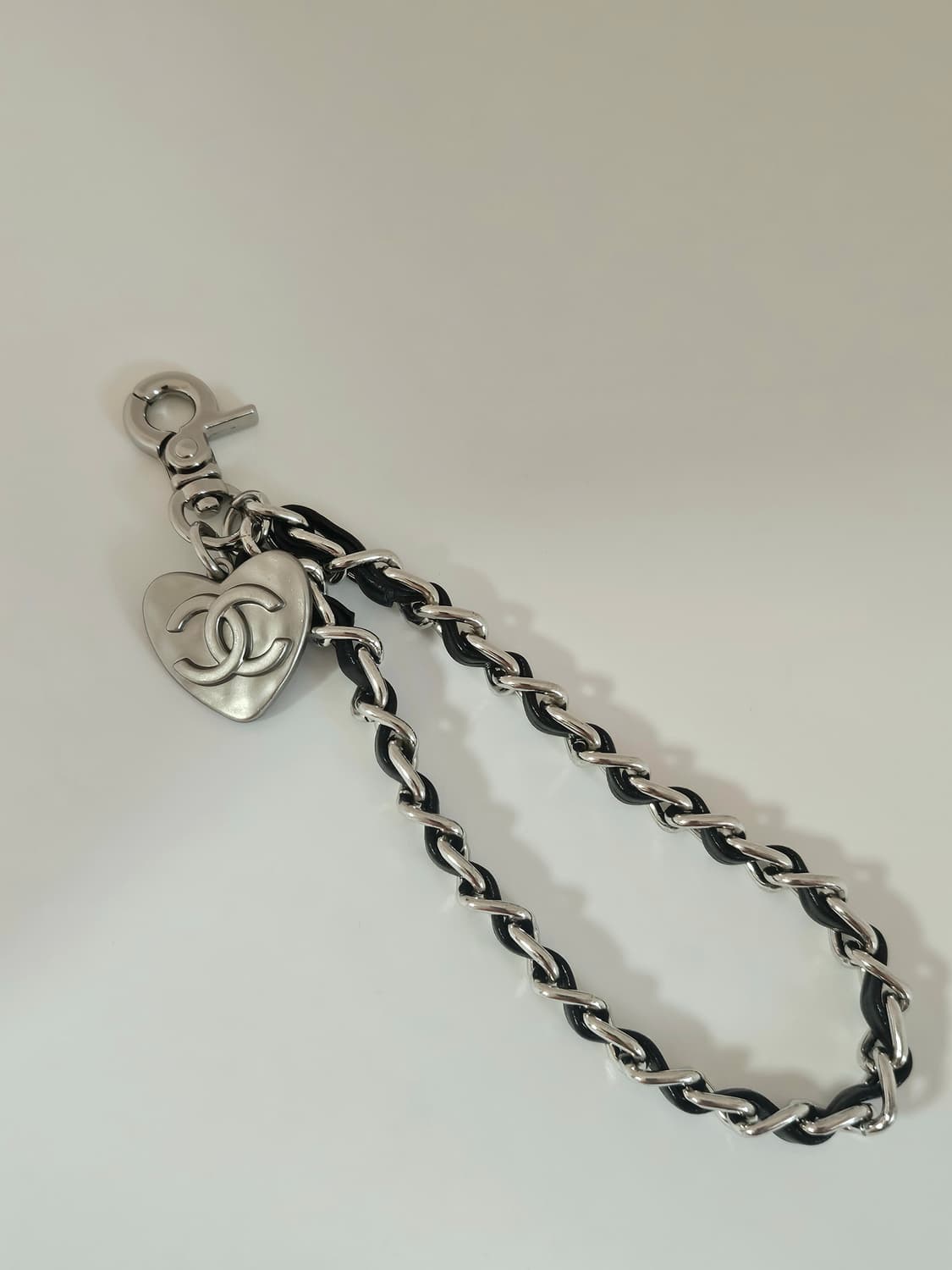 샤넬 빈티지 업사이클링 레더체인 스트랩 키링 상품이미지2