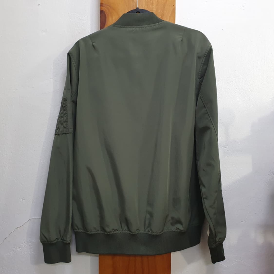 푸마 카키 봄버자켓(105) 상품이미지7