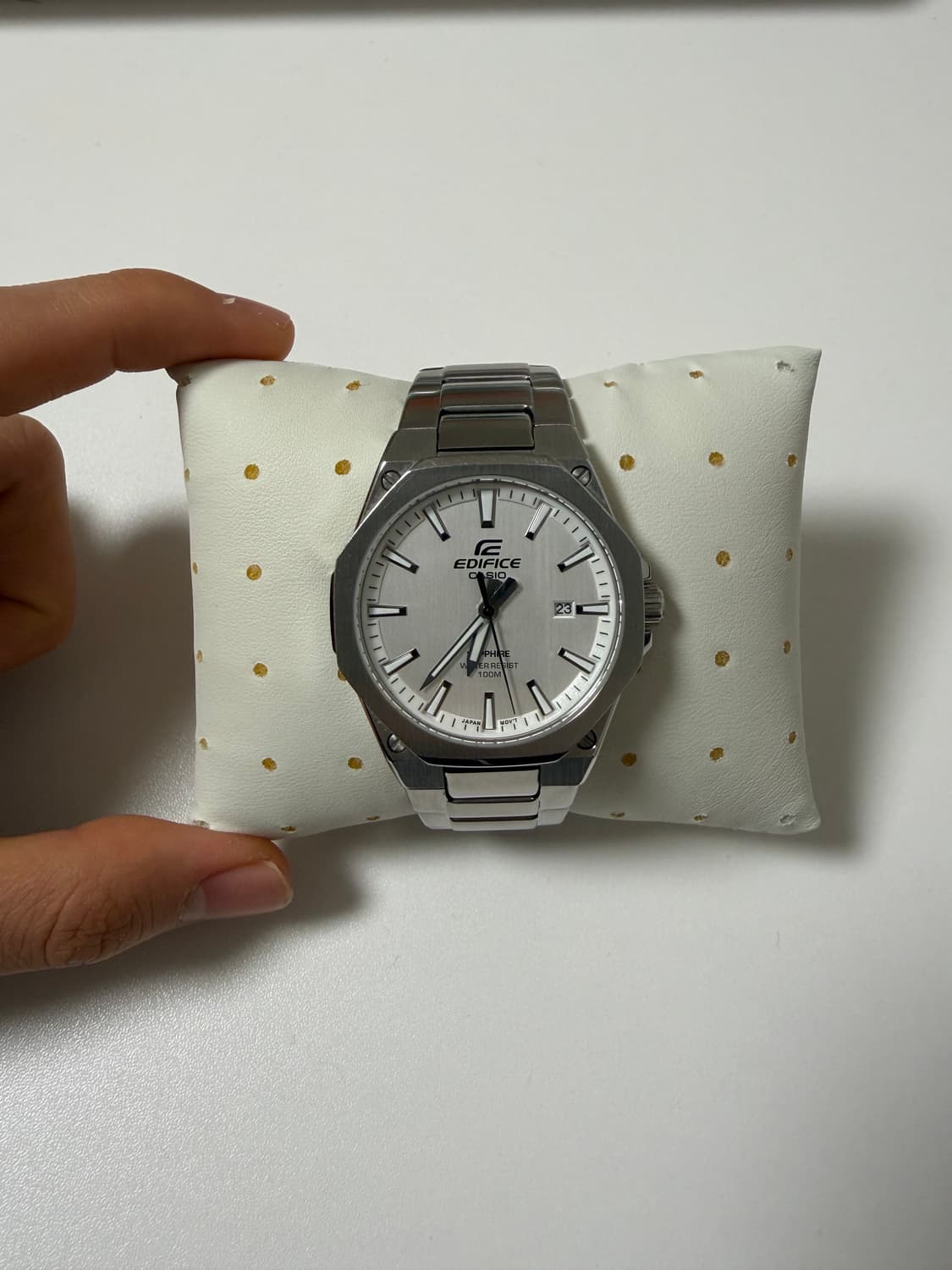 카시오 에디피스 에얄오크 화이트 팝니다. 상품이미지3
