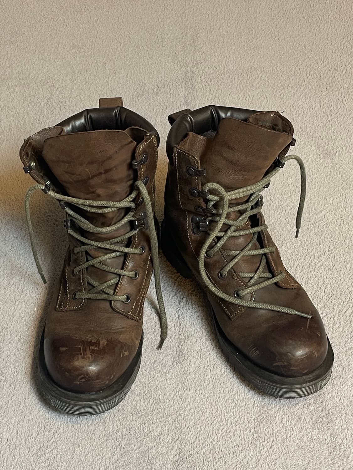 Dr. Martens Warner 부츠 상품이미지1