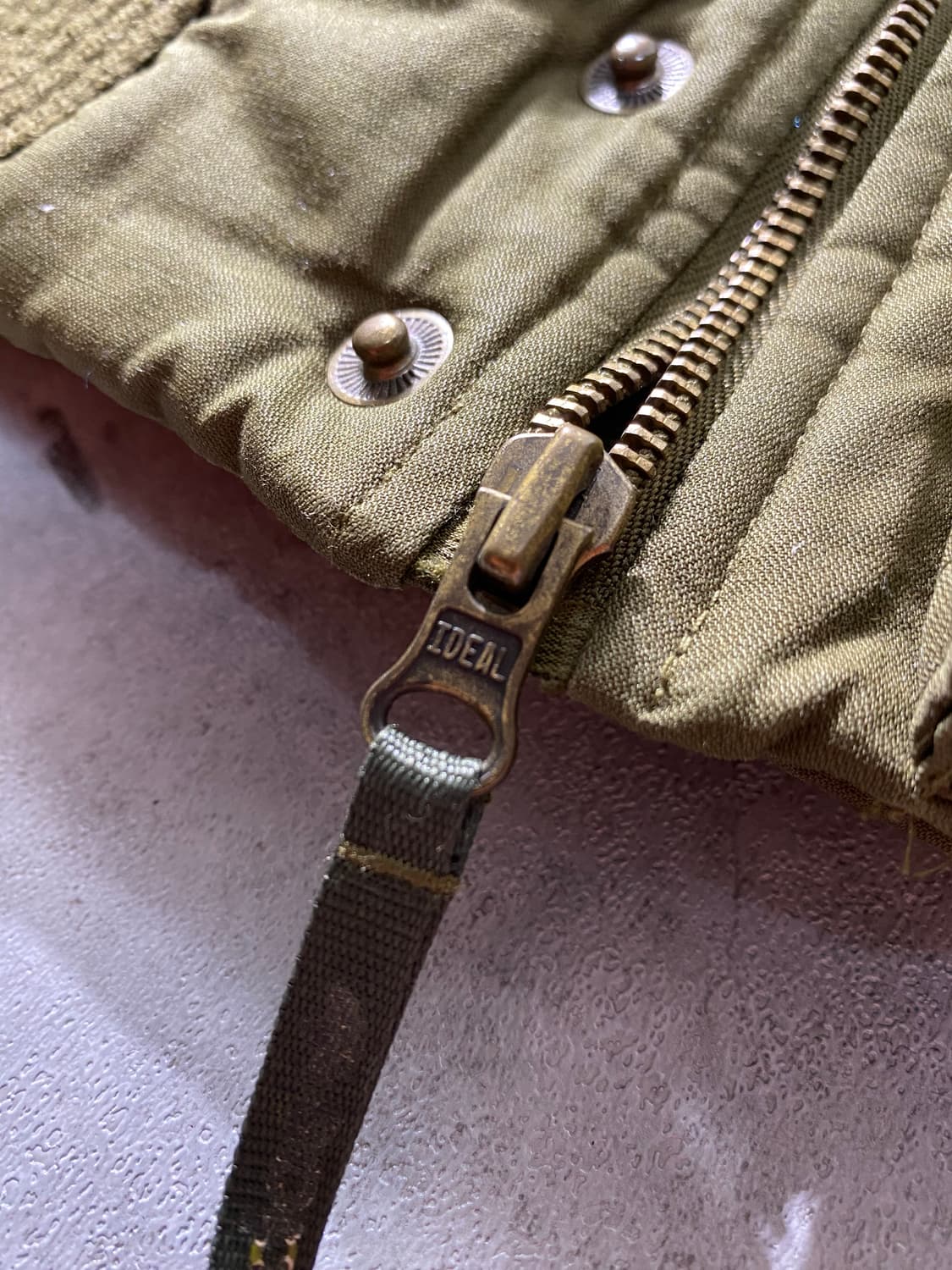 [XL] Adidas 아디다스 퀼팅라이닝 카키 봄버자켓 상품이미지4