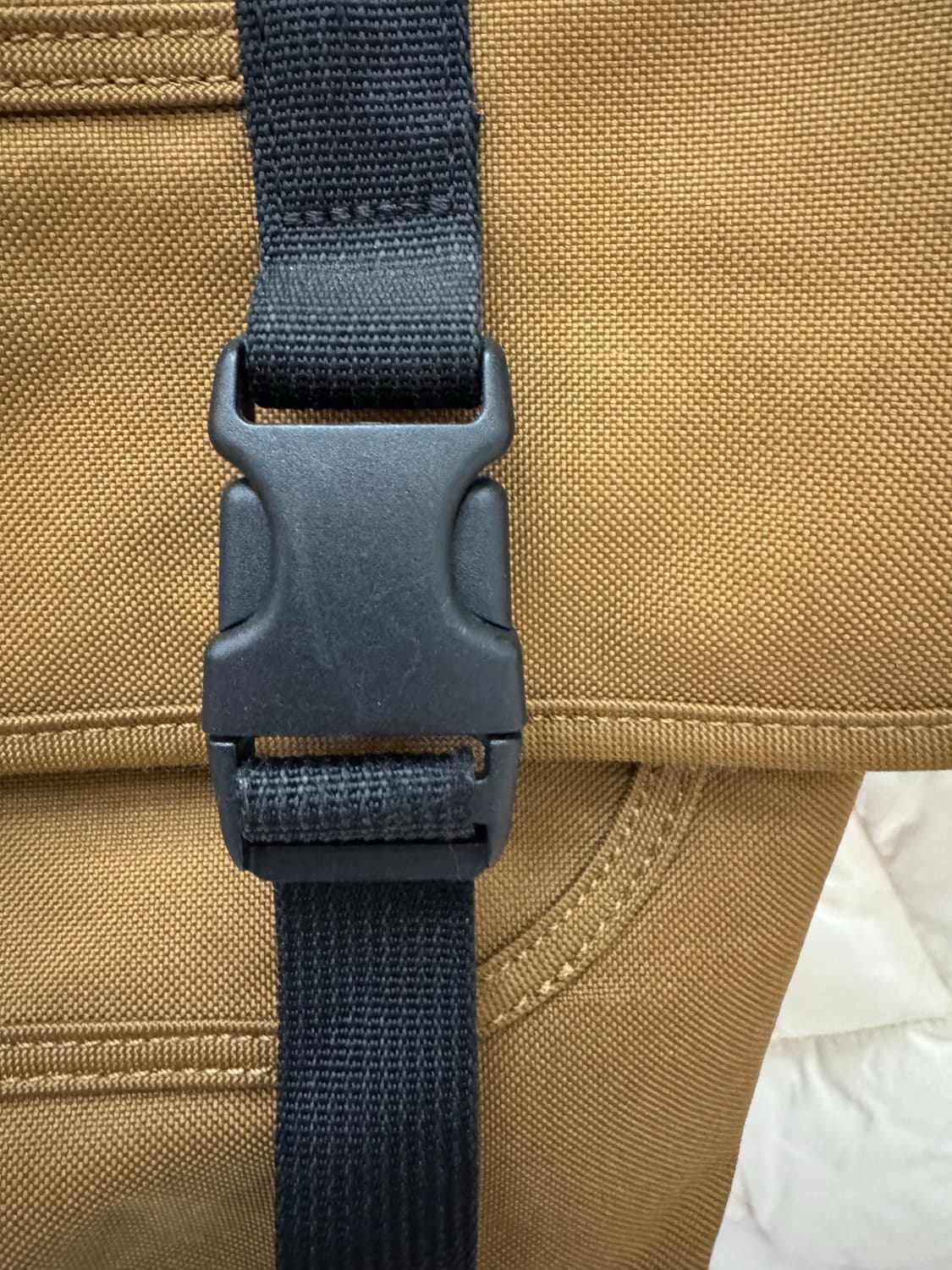 Carhartt 브라운 캔버스 크로스 메신저백 상품이미지5