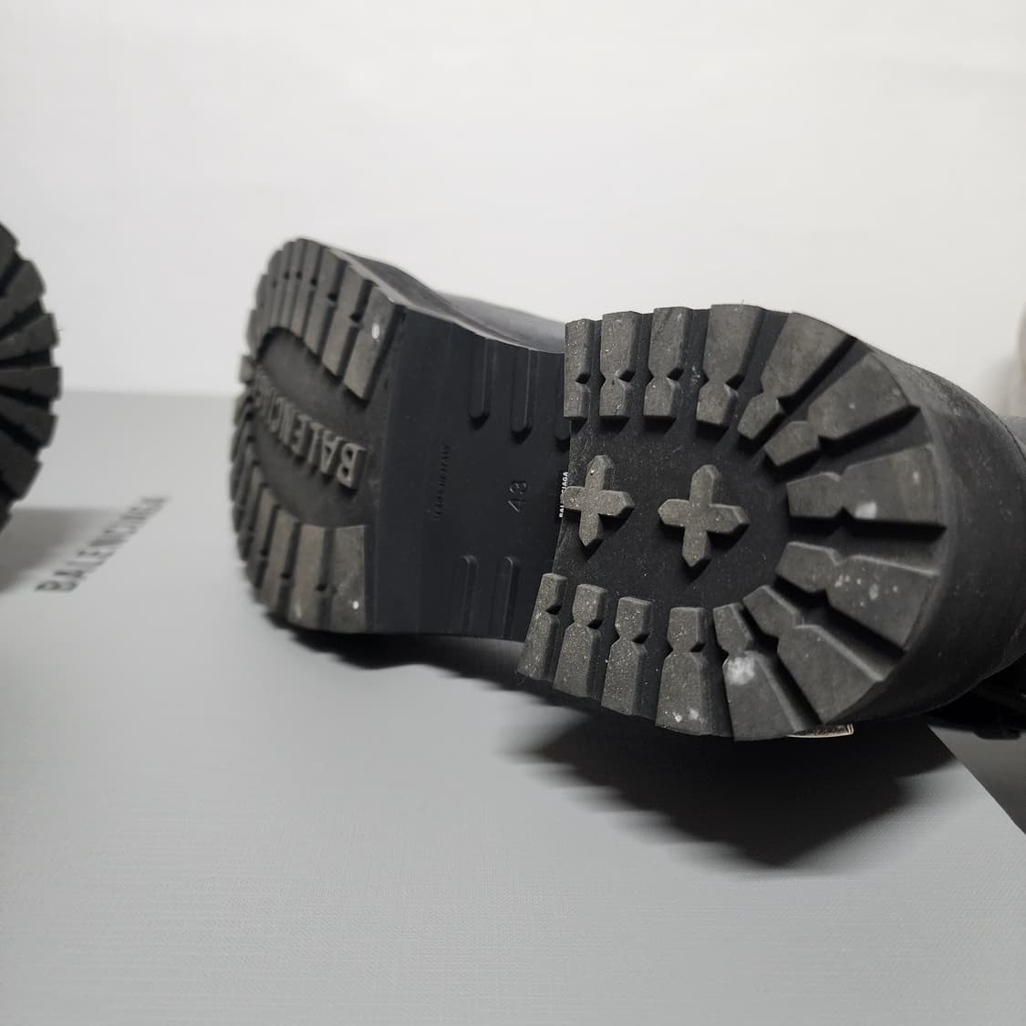 발렌시아가 베놈 하이부츠 판매합니다 상품이미지4