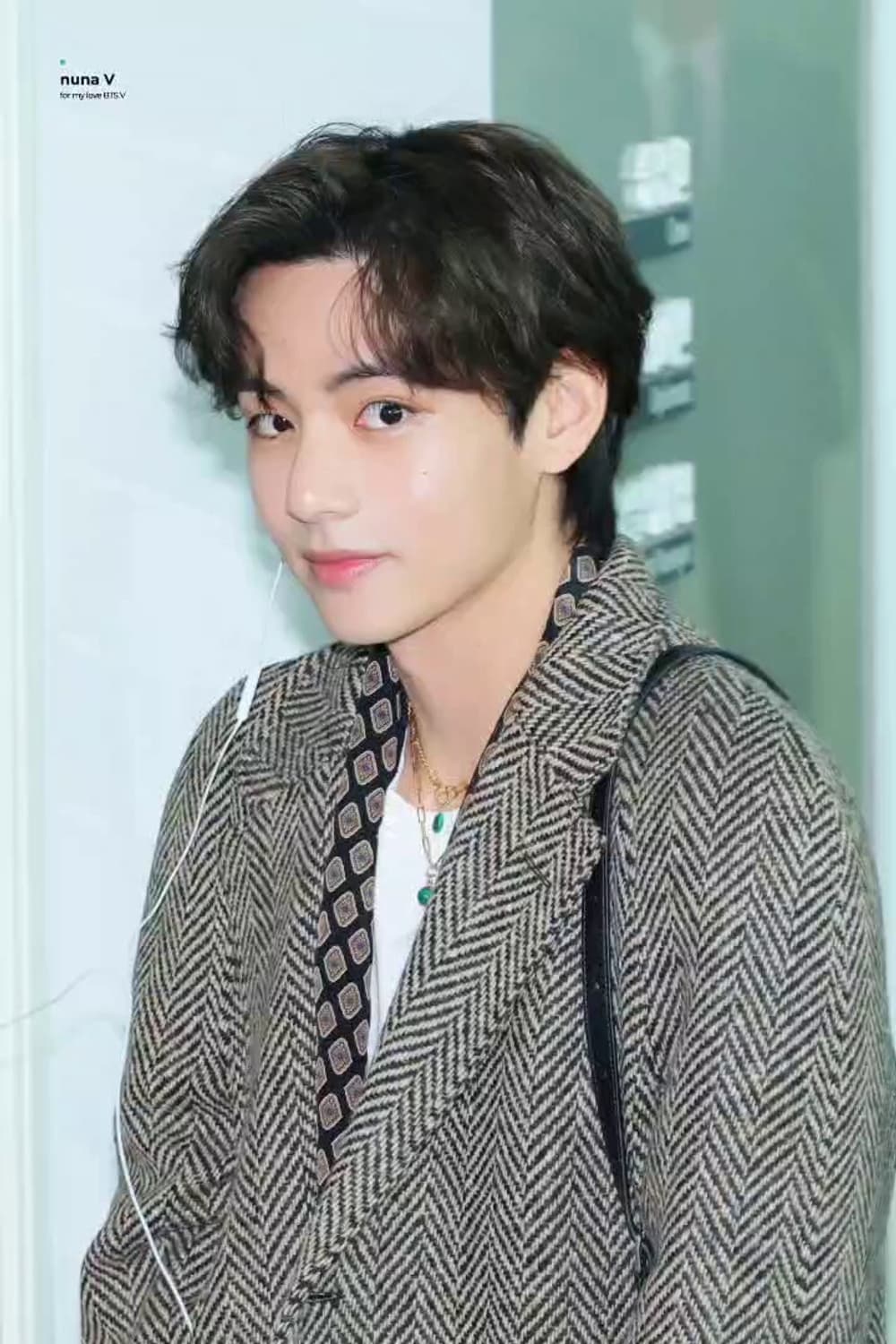 [BTS 뷔님 착용착용] 셀린느 23fw 헤링본 트위드 코트 상품이미지2