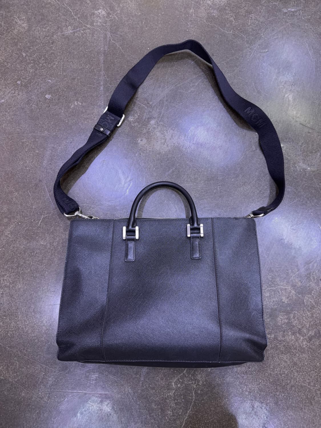 MCM 사피아노 브리프케이스 서류가방 크로스백 블랙 상품이미지2