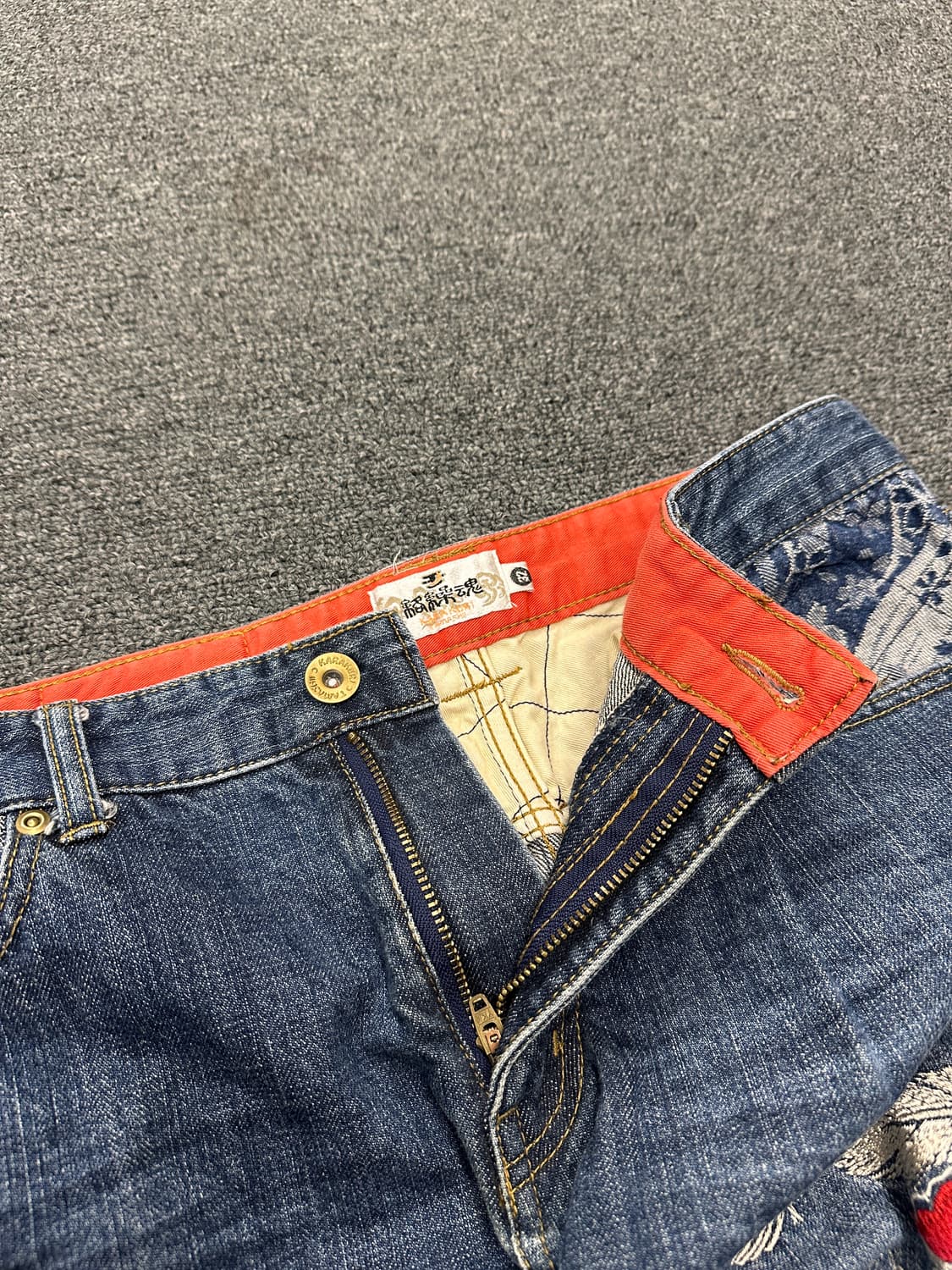 32) 카라쿠리 타마시 봉황 자수 오리엔탈 데님팬츠 상품이미지7