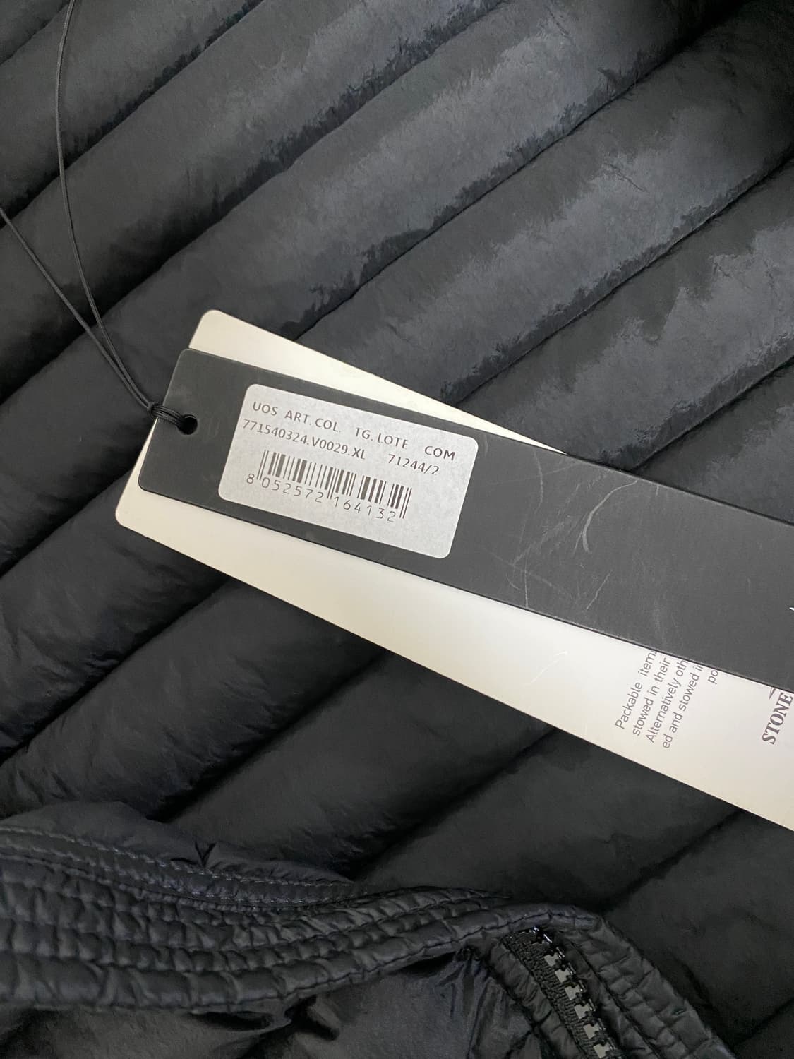 스톤아일랜드 22FW 경량패딩 블랙 XL 새상품 상품이미지6