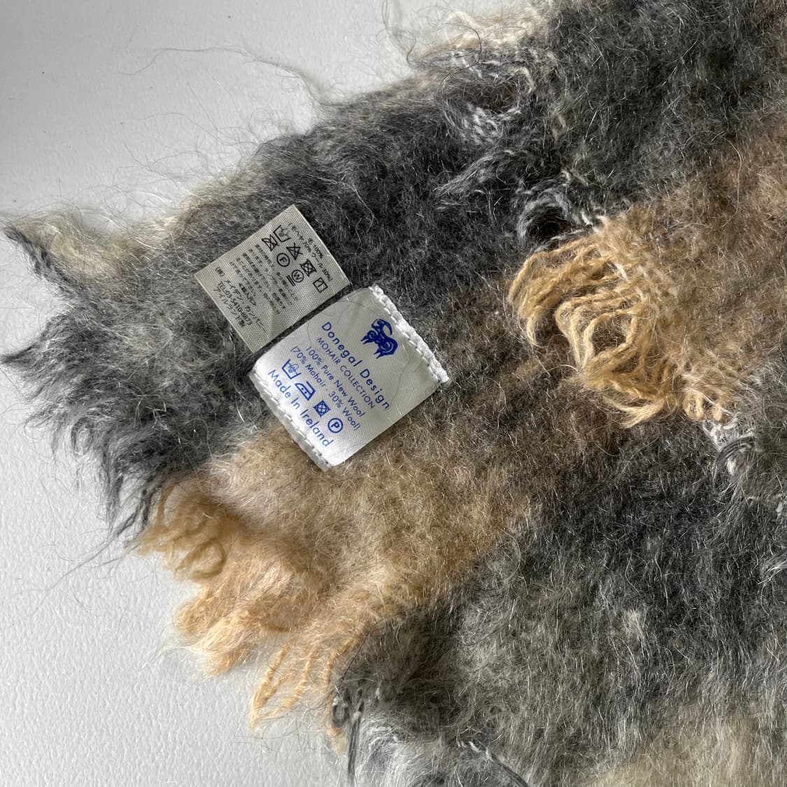 [Donegal Design] 아일랜드 메이드 모헤어 체크 머플러 상품이미지2