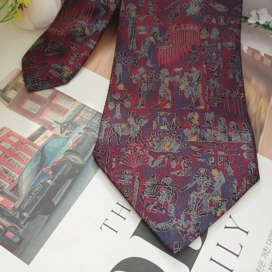 비조소 실크 와인 이집트 패턴 넥타이 9.4cm A+등급 K1313
 상품이미지4