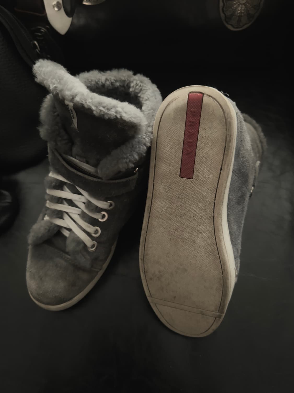 프라다스포츠 히든 웨지힐 시어링 하이탑 스니커즈 상품이미지4