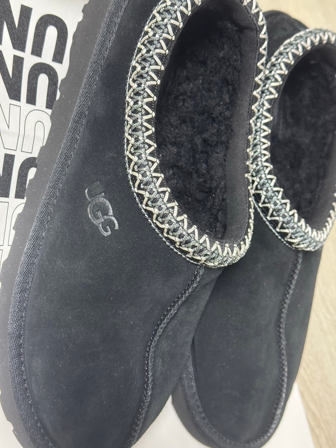 어그 타스만 블랙 260 상품이미지1