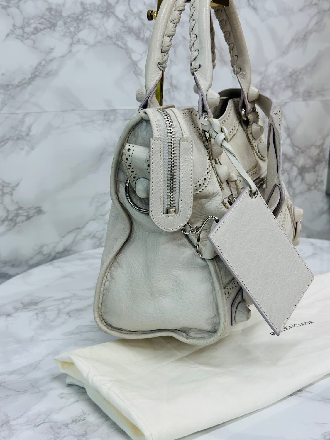 발렌시아가 자이언트 모터 시티백 화이트 상품이미지5