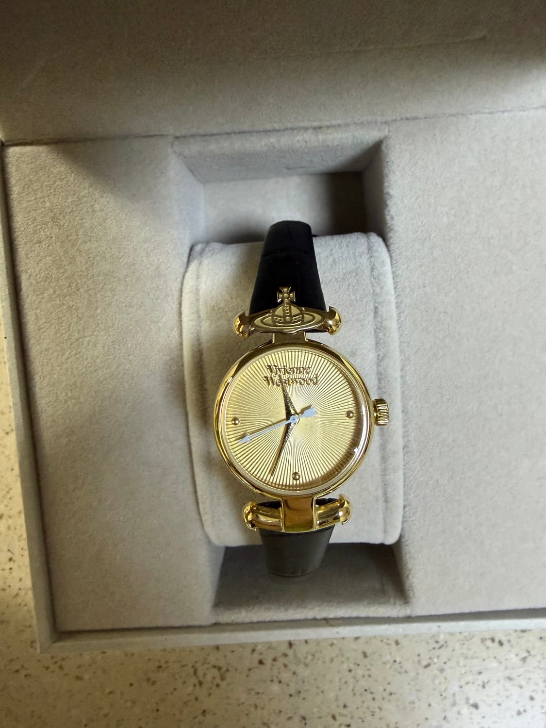 비비안웨스트우드 시계 가죽시계 블랙 풀박스 상품이미지3