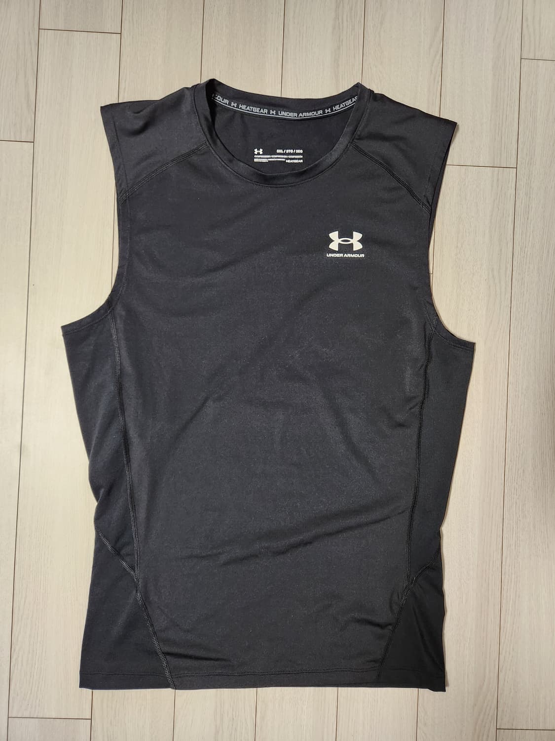 새상품급)언더아머 히트기어 슬리브리스 기능성 나시 민소매 3xl

오염  상품이미지2