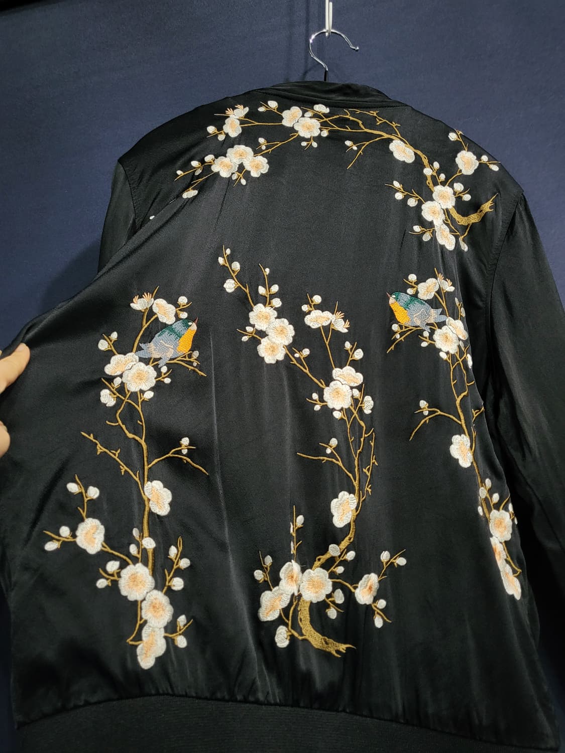 자라 새틴 봄버 스카쟌 자수자켓 상품이미지6