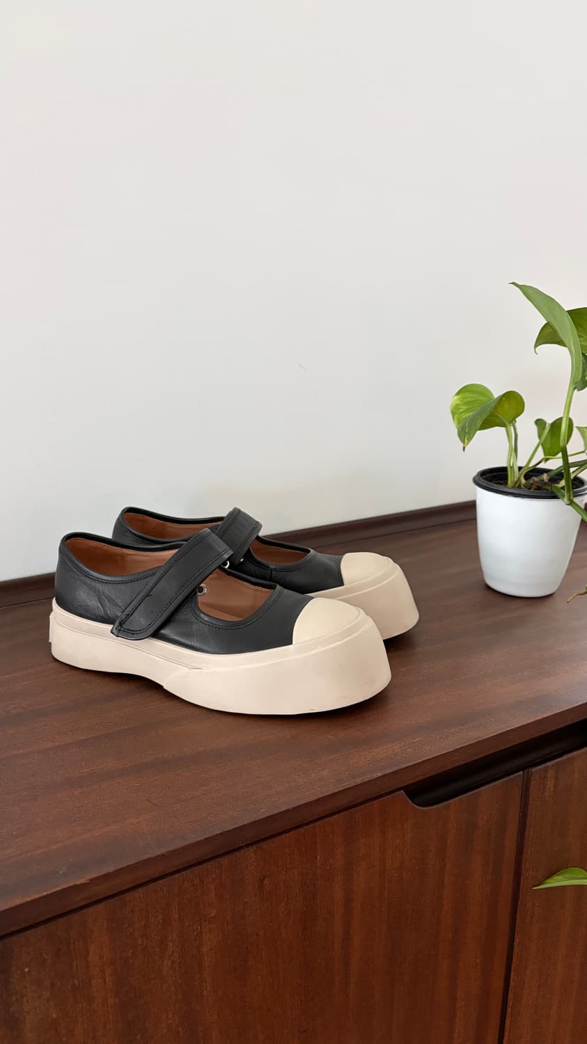 마르니 나파가죽 스니커즈 상품이미지1