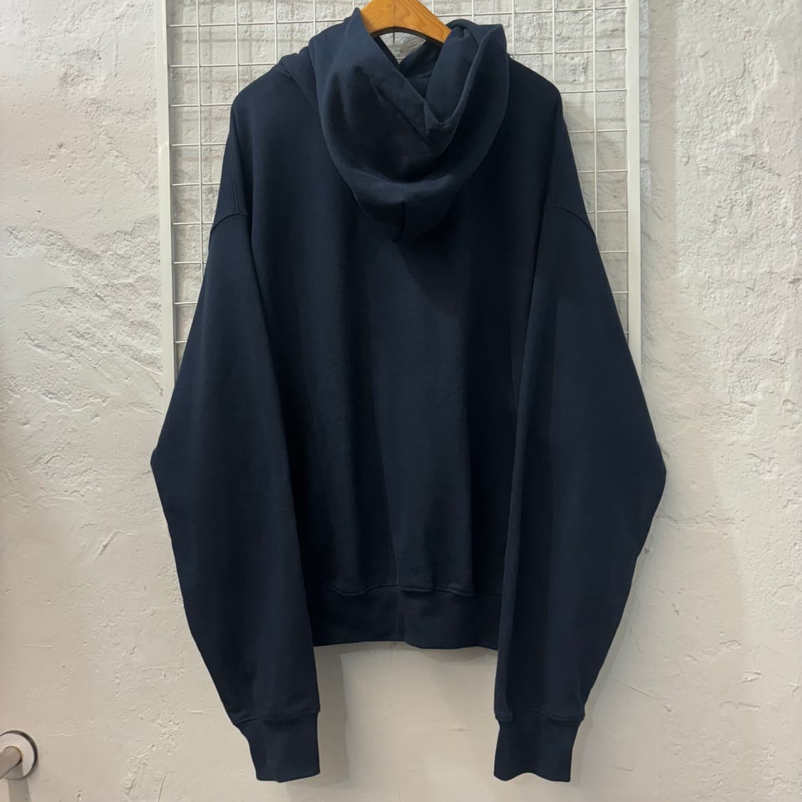세터 아플리케 리벳 네이비 후드티 XL 상품이미지2
