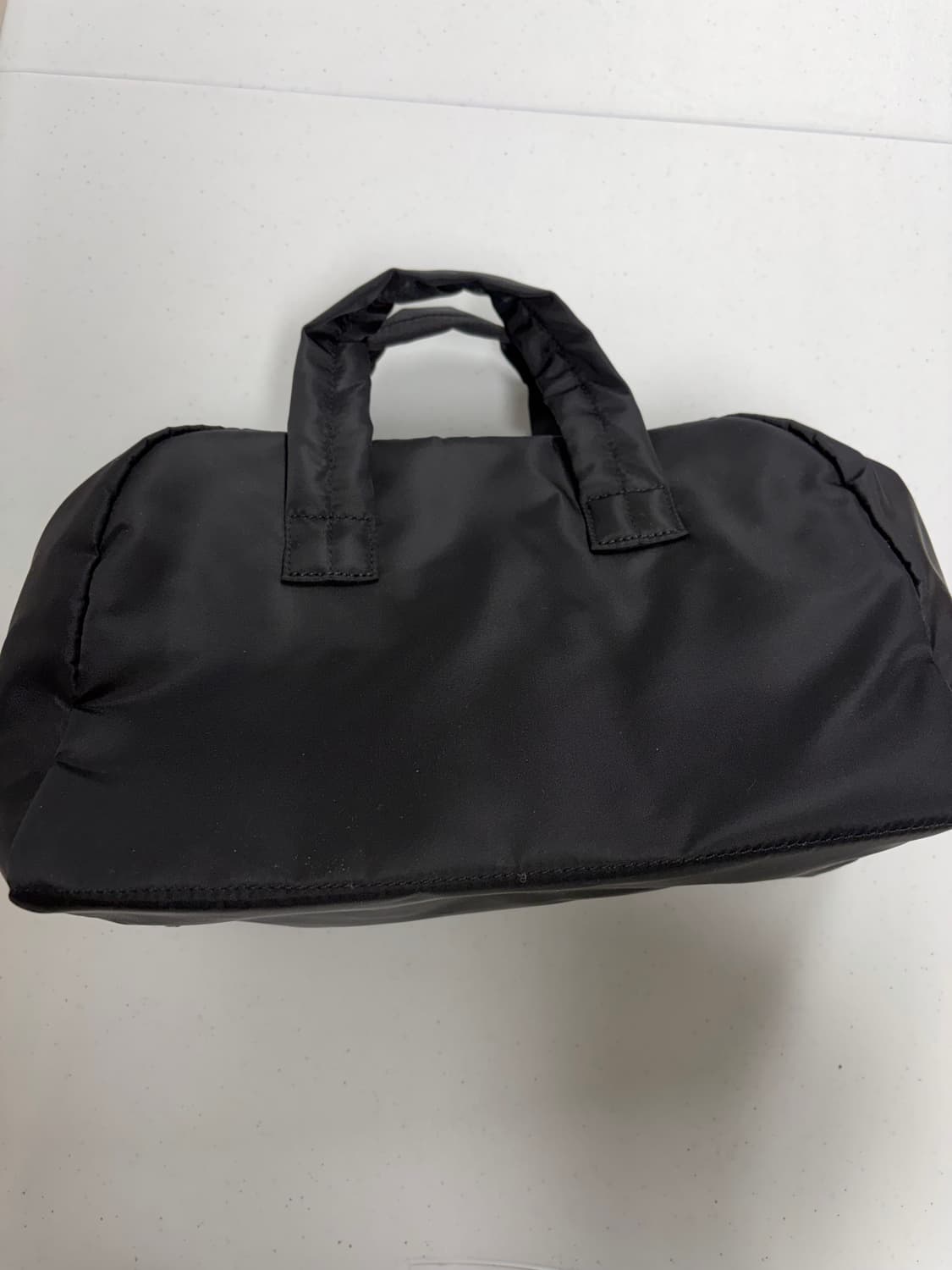 꼼데가르송 나일론 보스턴백 s사이즈 팝니다 상품이미지1