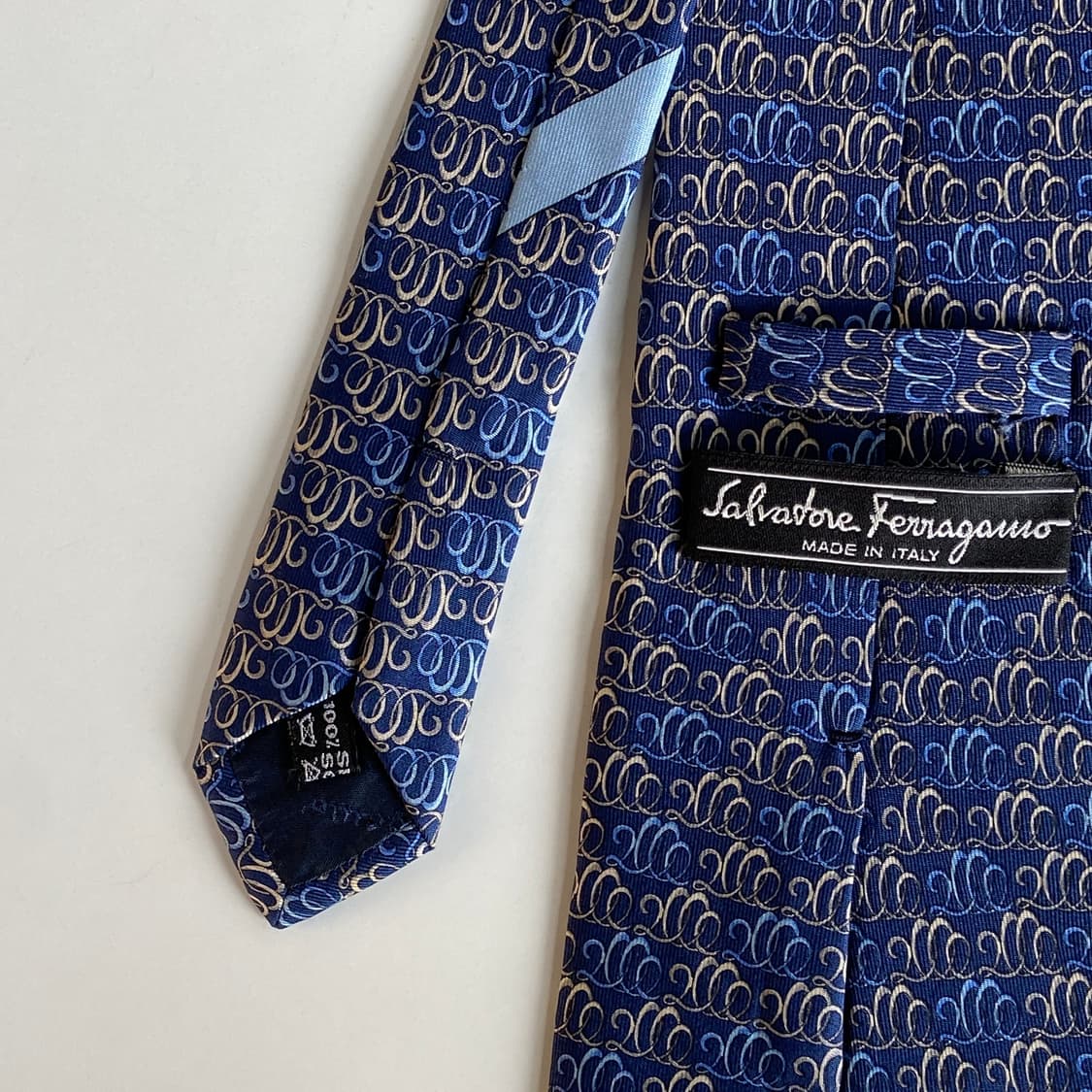페레가모(Ferragamo) 명품 정품 넥타이 상품이미지5
