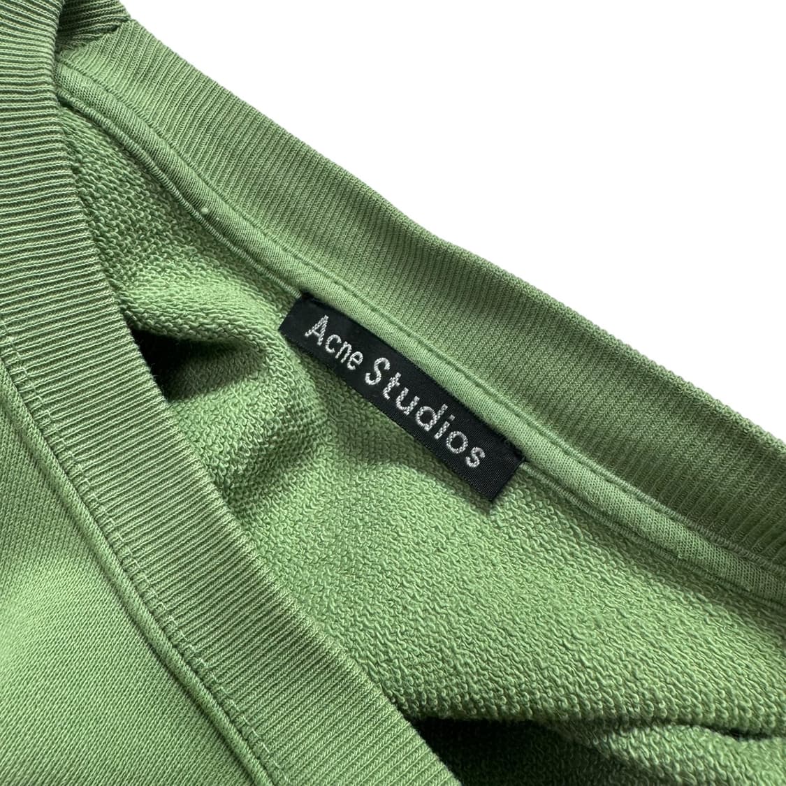 정품 아크네 스튜디오 포바 페이스 더스트 그린 맨투맨 상품이미지3